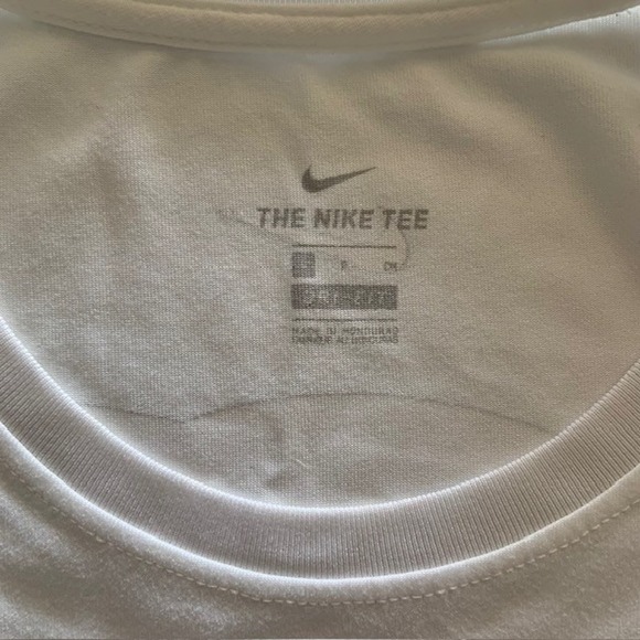 Nike Dri-FIT Tank Top Bundle 2PK Size S Graphic Back Logo NWT Criss Cross Back - Picture 6 of 15